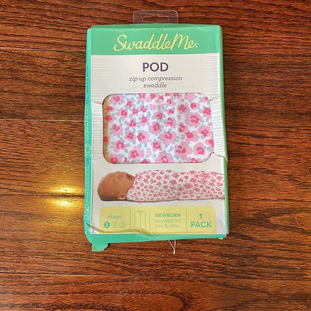 SwaddleMe Pod Zip-up Compression Swaddle - NWT